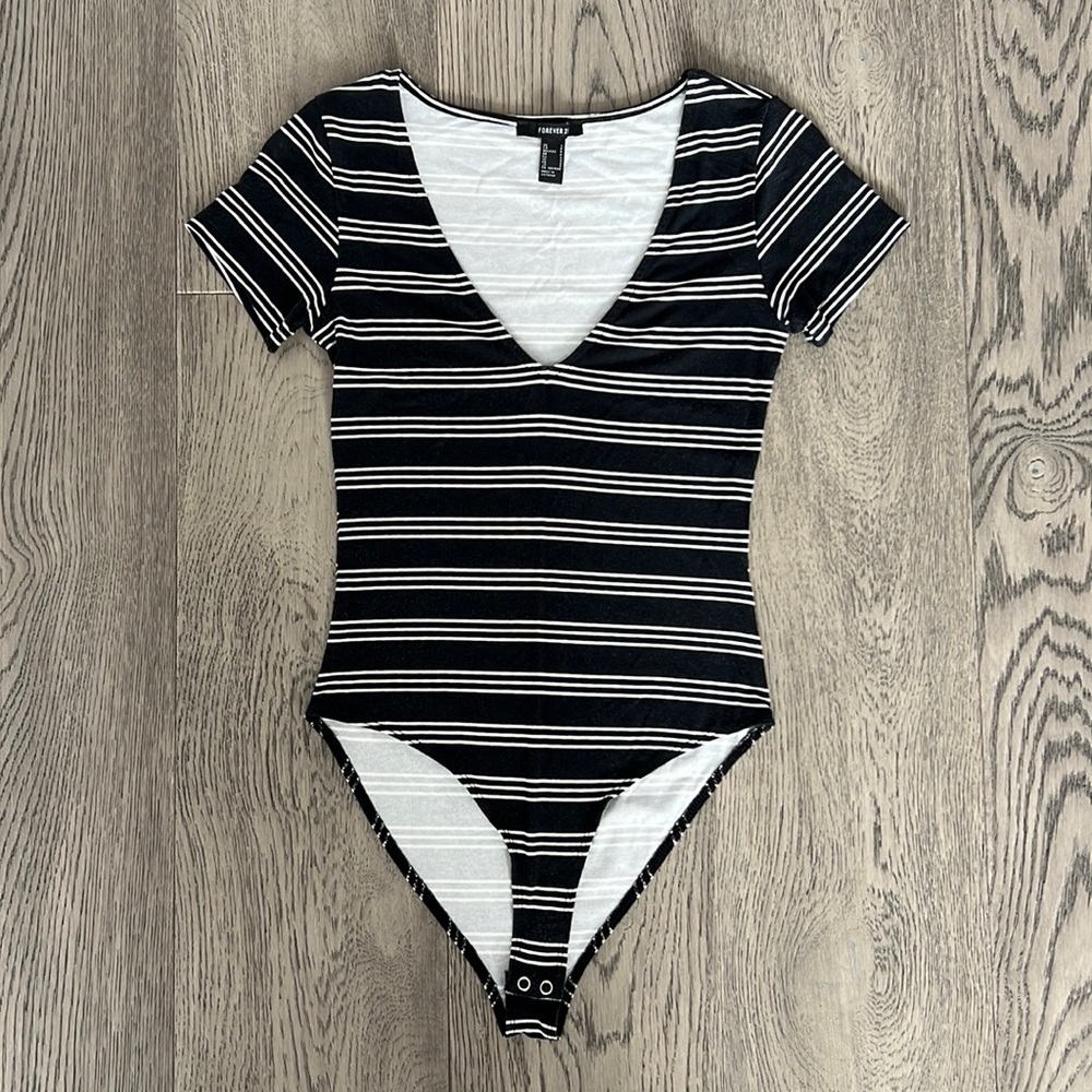 Forever 21 T-shirt Stripped Bodysuit S